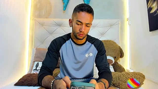 MaicolParker  online show from 04.23.26