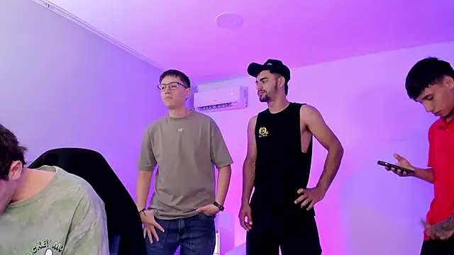 Handsomeboyss19 online show from 05.07.26
