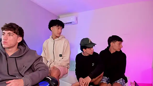 Handsomeboyss19 online show from 06.17.26