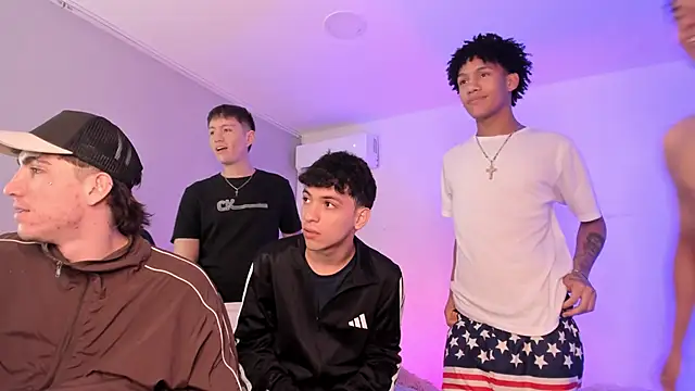 Handsomeboyss19 online show from 06.18.26