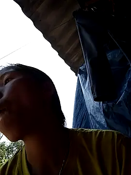 Snapshot of hera-00 chatting on 09.17.25 hera-00 online show from 09.17.25