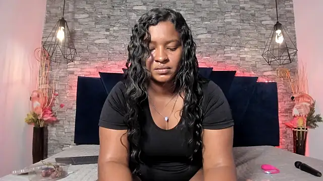 Emily Brown18 online show from 05.02.26