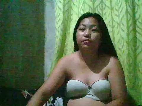 Snapshot of nikki_zapphire chatting on 03.26.26 nikki zapphire online show from 03.26.26