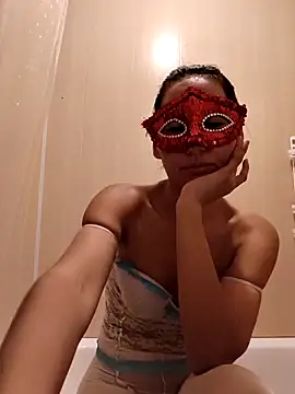 Luu-Lii777 online show from 02.12.26