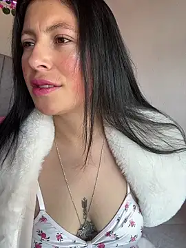 Mia salinass online show from 02.05.26