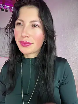 Mia salinass online show from 04.29.26