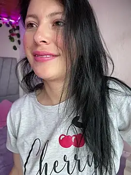 Mia salinass online show from 06.18.26