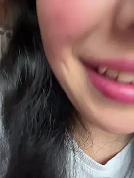Mia salinass online show from 07.22.26