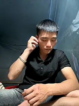 Snapshot of Chao_xxx chatting on 10.08.25 Chao xxx online show from 10.08.25