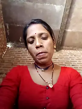 Snapshot of Xx_pooja chatting on 12.14.25 Xx pooja online show from 12.14.25