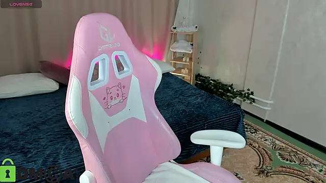 Snapshot of Sheila_Rich chatting on 12.02.25 Sheila Rich online show from 12.02.25