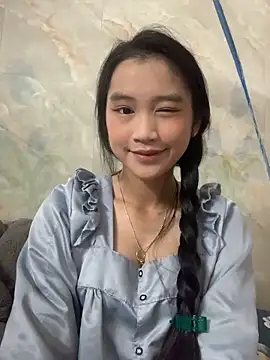 Snapshot of -Lie-06 chatting on 09.11.25 -Lie-06 online show from 09.11.25