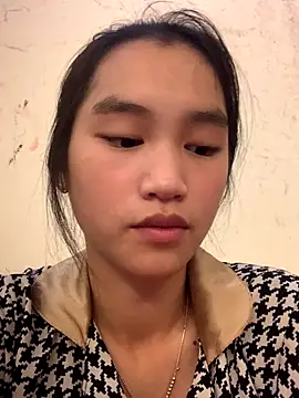 Snapshot of -Lie-06 chatting on 10.01.25 -Lie-06 online show from 10.01.25