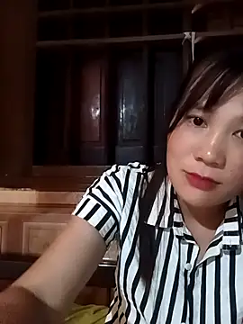 Snapshot of lai_tay chatting on 09.15.25 lai tay online show from 09.15.25
