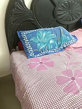 Snapshot of payal_261072_ chatting on 09.17.25 payal 261072 online show from 09.17.25