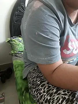 Snapshot of payal_261072_ chatting on 10.25.25 payal 261072 online show from 10.25.25