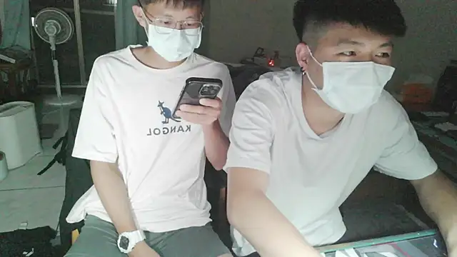 zhu000000 online show from 04.10.26