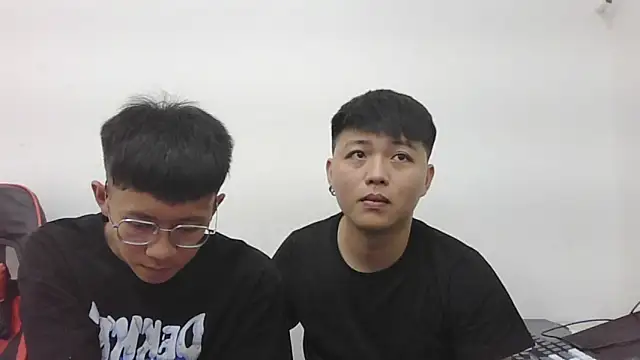 zhu000000 online show from 04.12.26