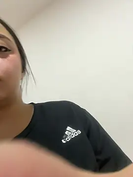 SarahCastro1  online show from 07.04.26