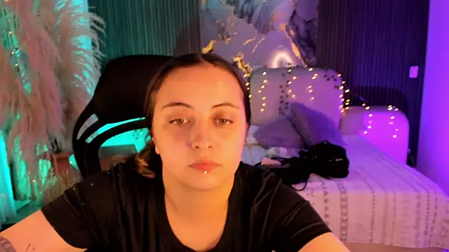 SarahCastro1  online show from 07.09.26