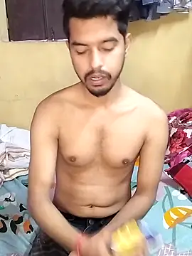 Snapshot of fcukboiiiii69 chatting on 01.14.26 fcukboiiiii69 online show from 01.14.26