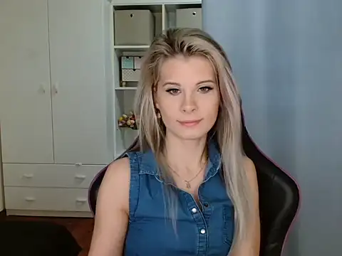 KristineGlow online show from 02.28.26