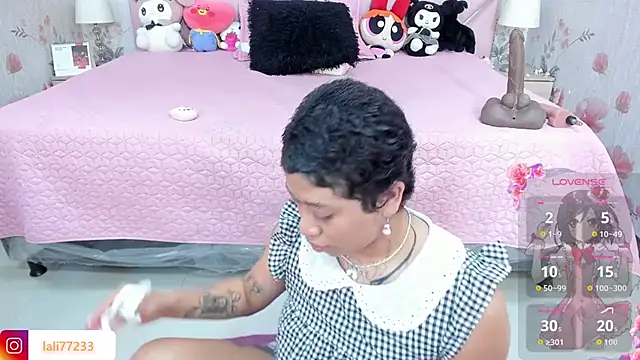 Snapshot of SafiroAgataaa chatting on 06.28.26 SafiroAgataaa online show from 06.28.26