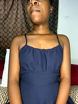 Crazyqueenxxx online show from 11.17.25