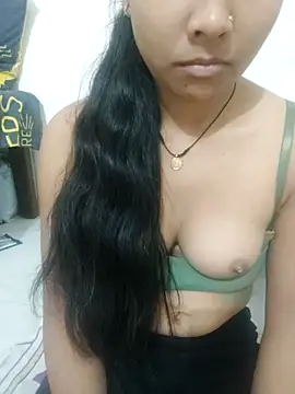 Snapshot of Vaani_Cutie chatting on 11.13.25 Vaani Cutie online show from 11.13.25