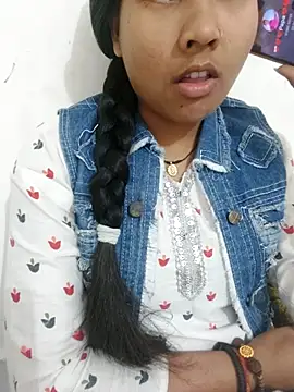 Snapshot of Vaani_Cutie chatting on 02.06.26 Vaani Cutie online show from 02.06.26