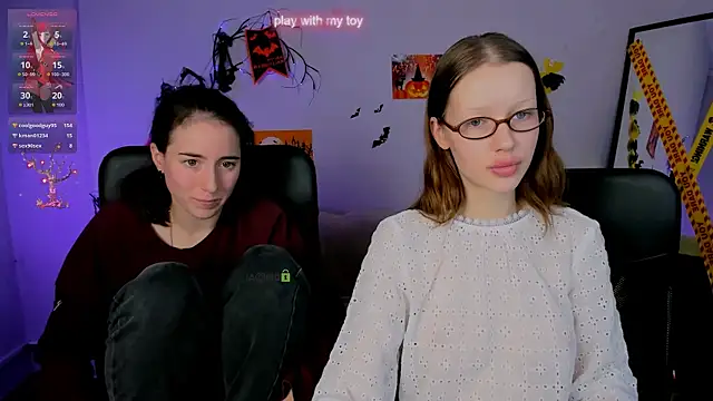 Snapshot of daisy_baby1 chatting on 10.26.25 daisy baby1 online show from 10.26.25