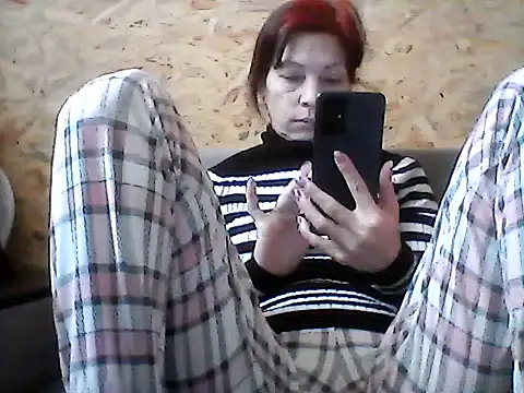 Snapshot of Milana38 chatting on 02.14.26 Milana38 online show from 02.14.26