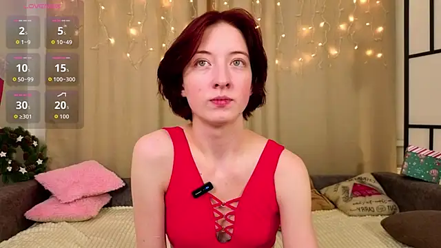 Snapshot of JuanaFriesz chatting on 12.17.25 JuanaFriesz online show from 12.17.25