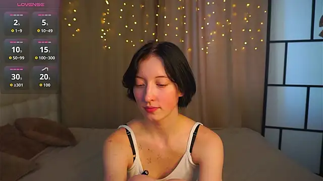 Snapshot of JuanaFriesz chatting on 02.05.26 JuanaFriesz online show from 02.05.26