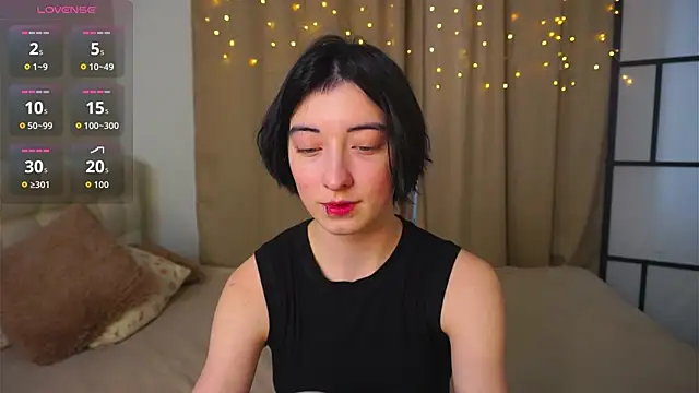 Snapshot of JuanaFriesz chatting on 02.10.26 JuanaFriesz online show from 02.10.26