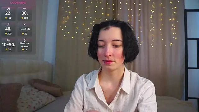 Snapshot of JuanaFriesz chatting on 02.13.26 JuanaFriesz online show from 02.13.26