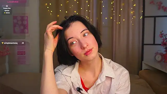 Snapshot of JuanaFriesz chatting on 02.21.26 JuanaFriesz online show from 02.21.26