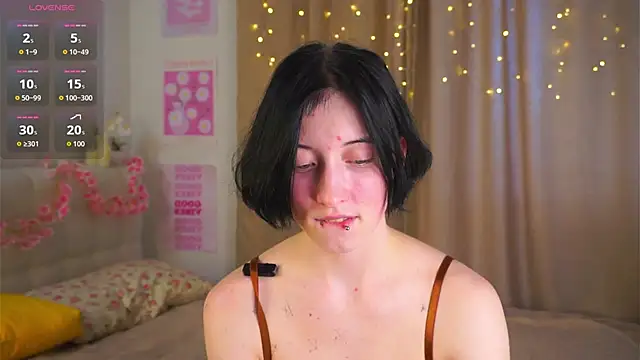 Snapshot of JuanaFriesz chatting on 03.04.26 JuanaFriesz online show from 03.04.26