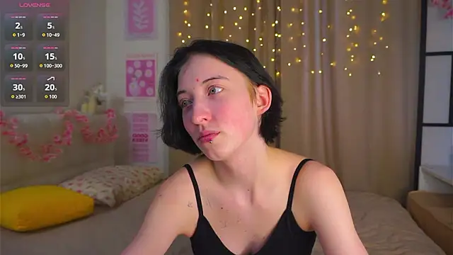 Snapshot of JuanaFriesz chatting on 03.05.26 JuanaFriesz online show from 03.05.26