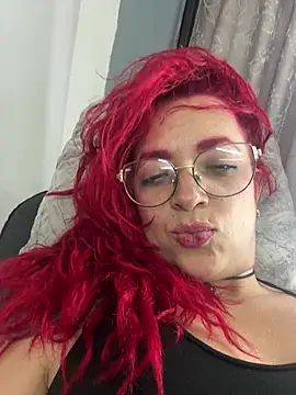Snapshot of RoxanneStorm_ chatting on 07.30.26 RoxanneStorm online show from 07.30.26