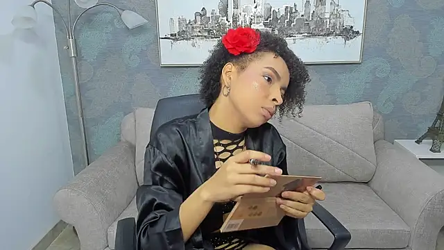 Snapshot of Lucia_jane chatting on 12.20.25 Lucia jane online show from 12.20.25