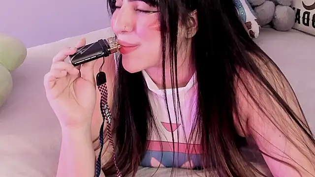 Camila Matinez  online show from 09.26.25