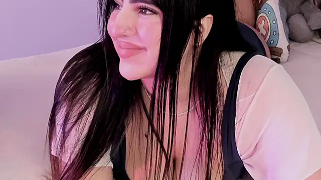 Camila Matinez  online show from 10.17.25