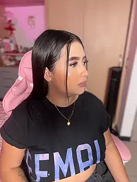 Emiily Moore1 online show from 04.24.26