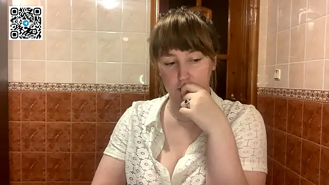 MaroonMoon  online show from 01.06.26