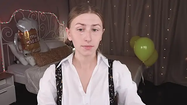 Snapshot of VesperaCeleste chatting on 09.25.25 VesperaCeleste online show from 09.25.25