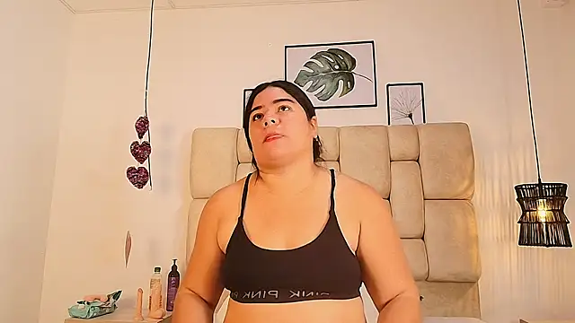 elizawiliamst online show from 09.23.25