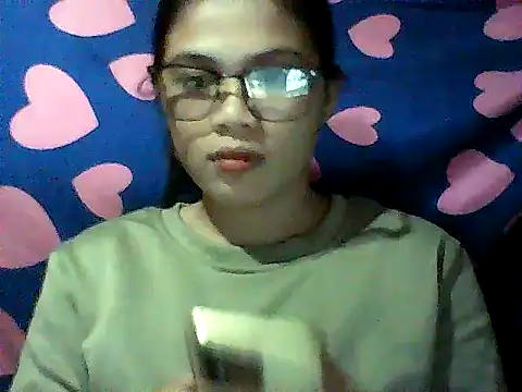 Snapshot of Zachariah_05 chatting on 10.05.25 Zachariah 05 online show from 10.05.25