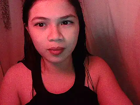 Snapshot of Zachariah_05 chatting on 12.14.25 Zachariah 05 online show from 12.14.25