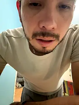 Snapshot of disvla chatting on 11.30.25 disvla online show from 11.30.25